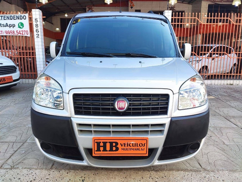 Imagem 2 de 10 de Fiat Doblò 1.8 Mpi Essence 7l 16v Flex 4p Manual