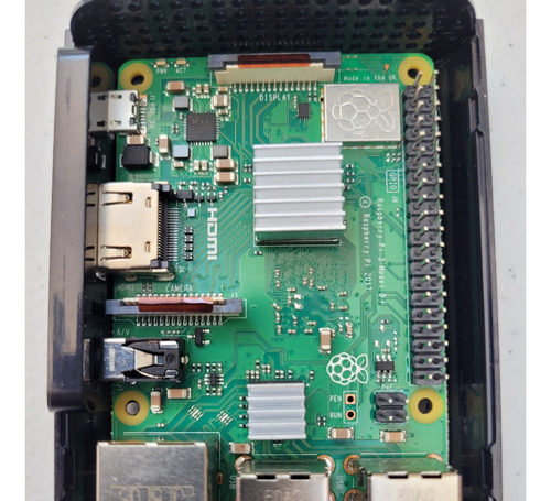 Raspberry Pi 3 B+, Micro Sd, Fuente Y Mini Case