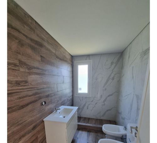 Casa A La Venta En San Felipe De Canning!!! 3 Dormitorios!! Vista Al Pulmon!! Oportunidad!!