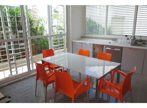 Se Vende Apto Pb 650m2 4h+3s/4.5b+2s/6p La Castellana