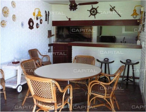 Casa De Cuatro Dormitorios En Playa Mansa - Ref: 24837
