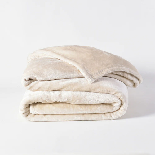 Frazada Flannel Lisa Illussions King Color Beige Diseño De La Tela Liso