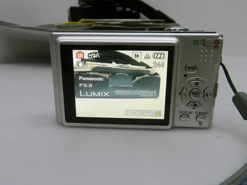 Câmera Panasonic Lumix Fs3 - Obj. Leica - 8,1 Mega | Parcelamento