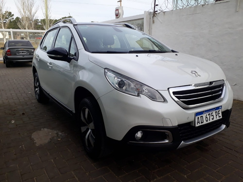 Imagen 4 de 11 de Peugeot 2008 Thp Sport