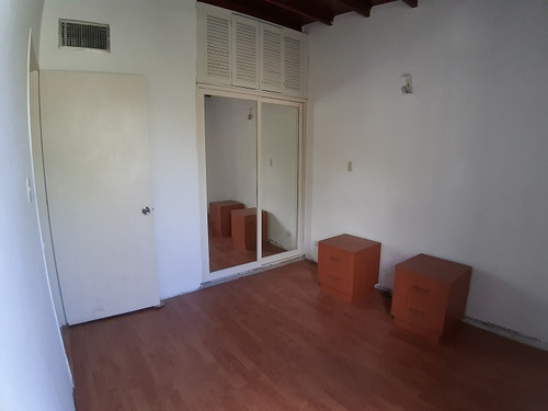 Imagen 7 de 12 de Excelente Town House En El Retiro