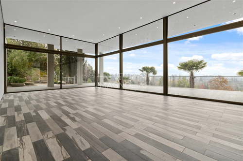 Casa En Arriendo De 7 Dorm. En Lo Barnechea