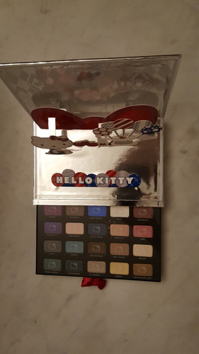Sephora Hello Kitty Pop-up Party  Palette