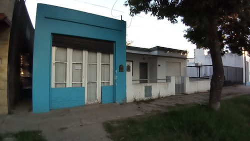 Imagen 1 de 4 de Casa En Venta Lima, Zarate.