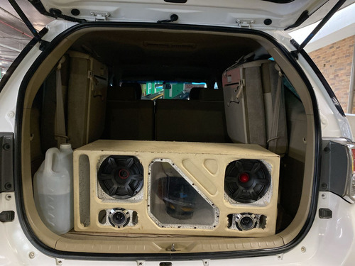 Imagen 25 de 25 de Toyota Fortuner Sr5 2013