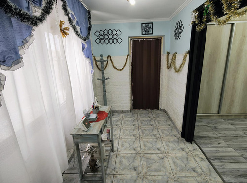 : Venta Casa En Jose Leon Suarez De 3 Ambientes Con Cochera, Quincho Y Jardín