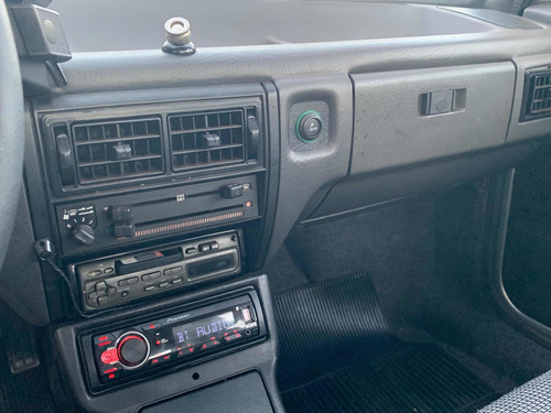 Imagem 13 de 15 de Volkswagen Voyage Gl 1.8 Sport