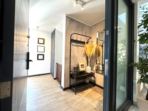 Departamento Townhouse En La Dehesa, 3 Pisos + Rooftop