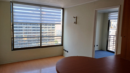 Arriendo Con Estacionamiento Santo Domingo - Mac Iver