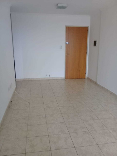 Imagen 3 de 13 de Departamento En Alquiler Sobre Bv. San Juan