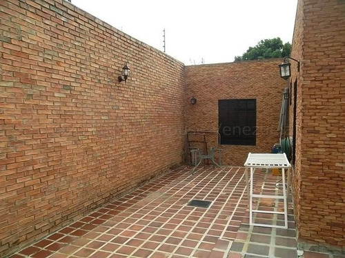 Imagen 21 de 21 de Casa En Venta Trigal Norte Valencia Carabobo 22-1786 Gerardo Guillen Rent-a-house