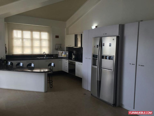 Imagen 2 de 12 de Apartamentos En Alquiler Vacacional