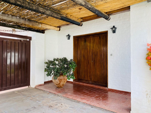 Casa En Venta En El Huerto - La Puntilla