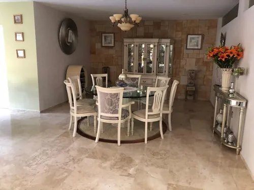 Preciosa Residencia En Cañadas Del Lago, Alberca Propia, Jardín, Roof Garden,.