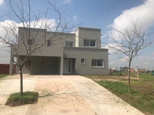 Imagen 3 de 21 de Casa En Venta En El Canton Norte - Maroto Propiedades