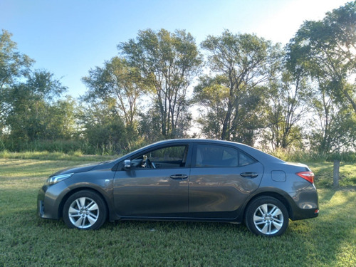 Toyota Corolla Xei Pack 1.8n Cvt Cuero 2015