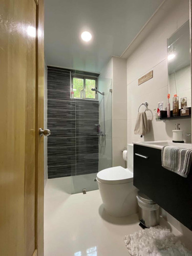 Imagen 6 de 18 de En Venta Apartamento En Don Honorio Cercano A Carrefour