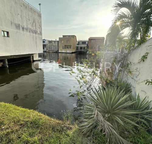 Cgi+ Vende Parcela, Casa Bote C, Lechería