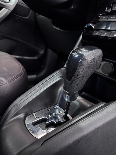 Peugeot 2008 1.6 Feline Tip