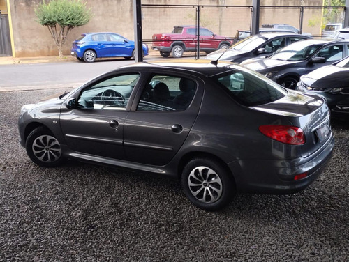 Peugeot 207 Passion 207 Sedan Passion Xr 1.4 8v Flex 4p