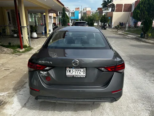 Nissan Sentra 2.0 Advance Cvt