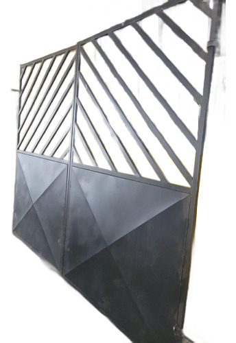 Portão/garagem Misto Diagonal Chapa Diamantada 2,4x2m