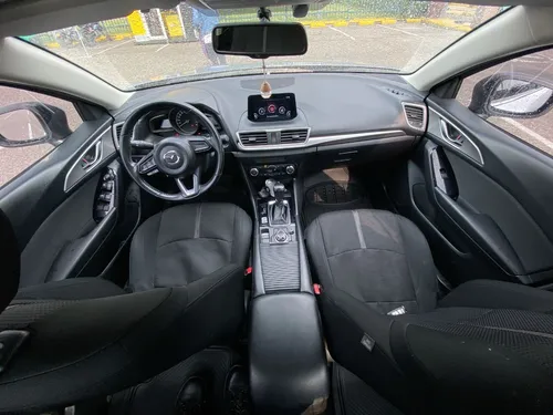 Mazda 3 2.O SPORT TOURING