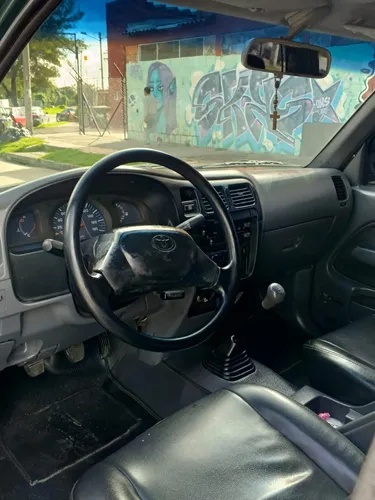 Toyota Hilux 2.4l 4x2