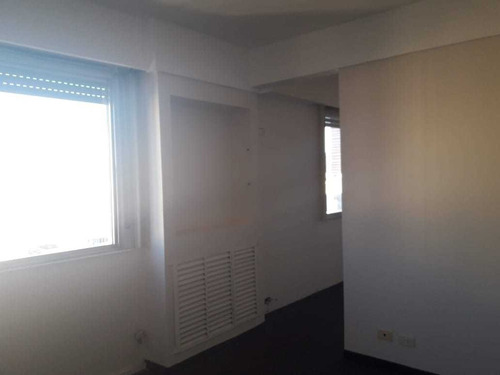 Imagen 3 de 14 de Venta De Departamento De Tres Ambientes Con Cochera