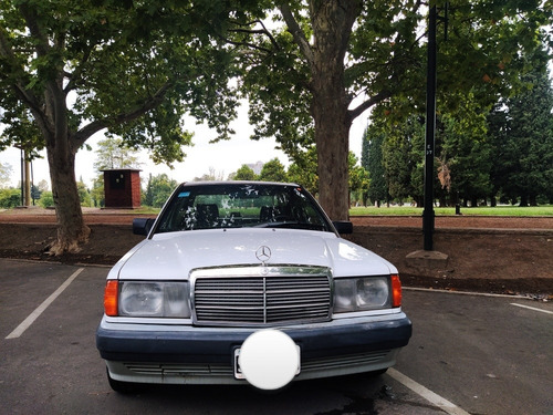 Mercedes-Benz 190 2.3 E