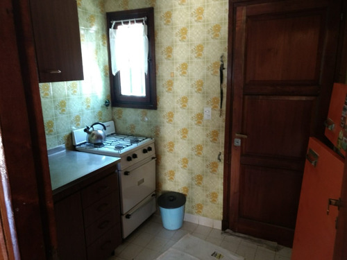 Casa (dúplex) 4amb, Muy Buena Ubicación, Zona Tranquila