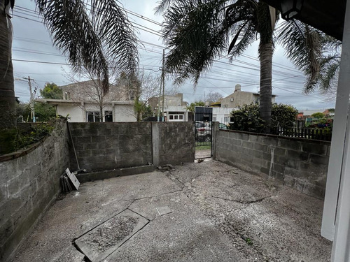 Venta Monoambiente C/patio Cruce Florencio Varela