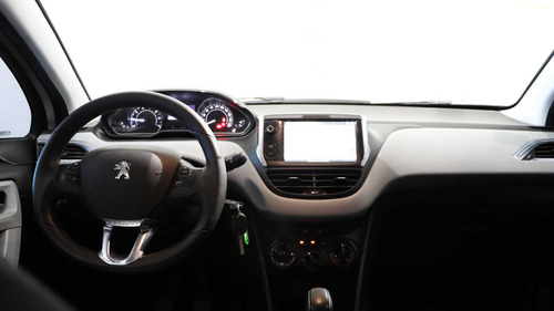 Peugeot 208 1.5 Allure Touchscreen - 144230 - C