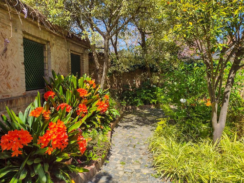 Imagen 2 de 30 de Oportunidad Valor Terreno - Casa En Venta 6 Ambientes En La Mejor Zona De Beccar