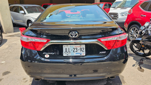 Toyota Camry 3.5 Xle V6 At