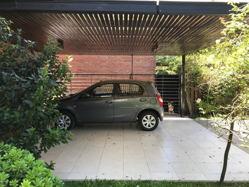Imagen 9 de 30 de Casa De 3 Dormitorios- Con Pileta - Aldea