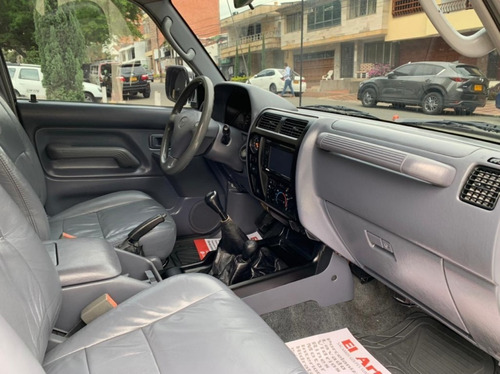 Toyota Prado 2.7 Sumo