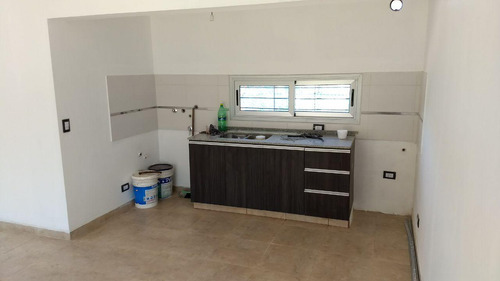 Hermoso Duplex En Villa Allende - 2 Dormitorios - Cochera Y Terreno Amplio - Barrio Español
