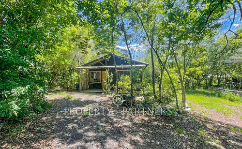 Casa En Parcela Con Tres Cabañas