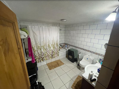 Casa En Venta De 3 Dorm. En Isla De Maipo