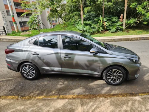 Hyundai Accent Automatico