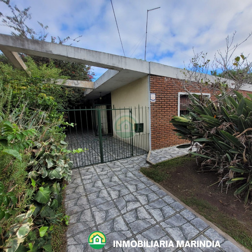 Vendo Casa En Parque Del Plata Sur A Metros De La Playa