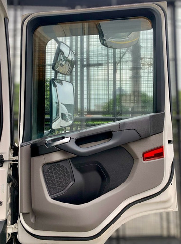 Scania P320 B 8x2 Bitruck 2019 Baú Sider 11 Metros Impecável
