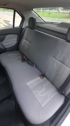 Logan 1.6 Expression 8v Flex 4p Manual