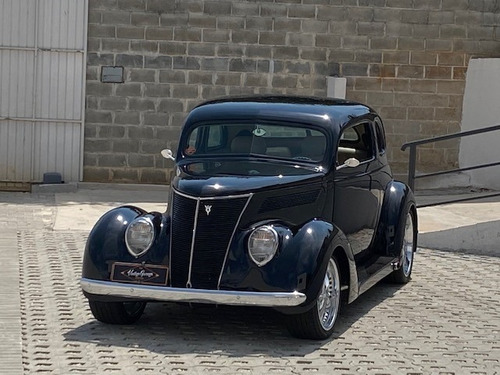 Ford Coupe 1937 Hot Rod