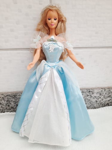 Boneca Bárbie Collector Bela Adormecida Olhos De Dormir (Usado)